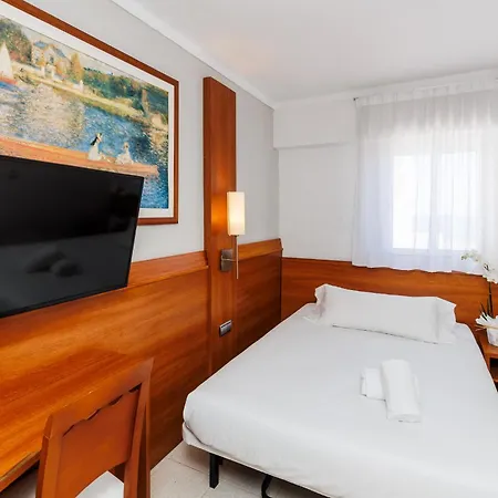 O7 Colombo Hotel 3*