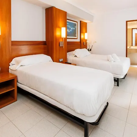 O7 Colombo Otel S'Illot (Mallorca)